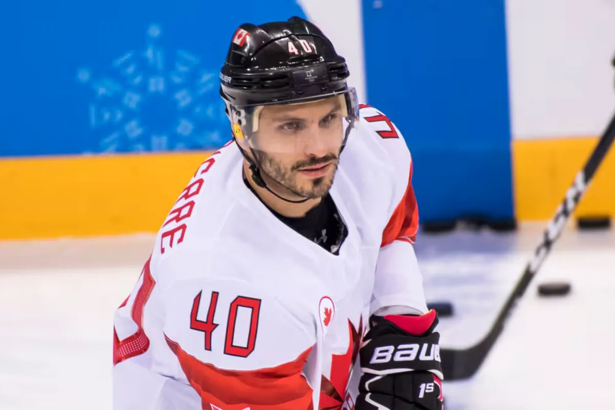 Scandale olympique: Maxim Lapierre ramasse les Finlandais qui pleurent