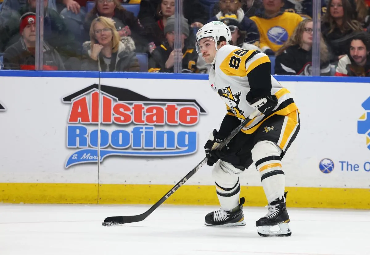 Pittsburgh Penguins right wing Avery Hayes (85) looks to make a pass during the third period against the Buffalo Sabres at KeyBank Center.