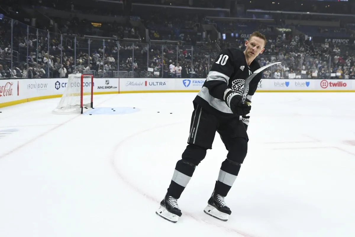 Los Angeles Kings right wing Corey Perry (10) warms up on the ice before the game between the Los Angeles Kings and the Calgary Flames at Crypto.com Arena.