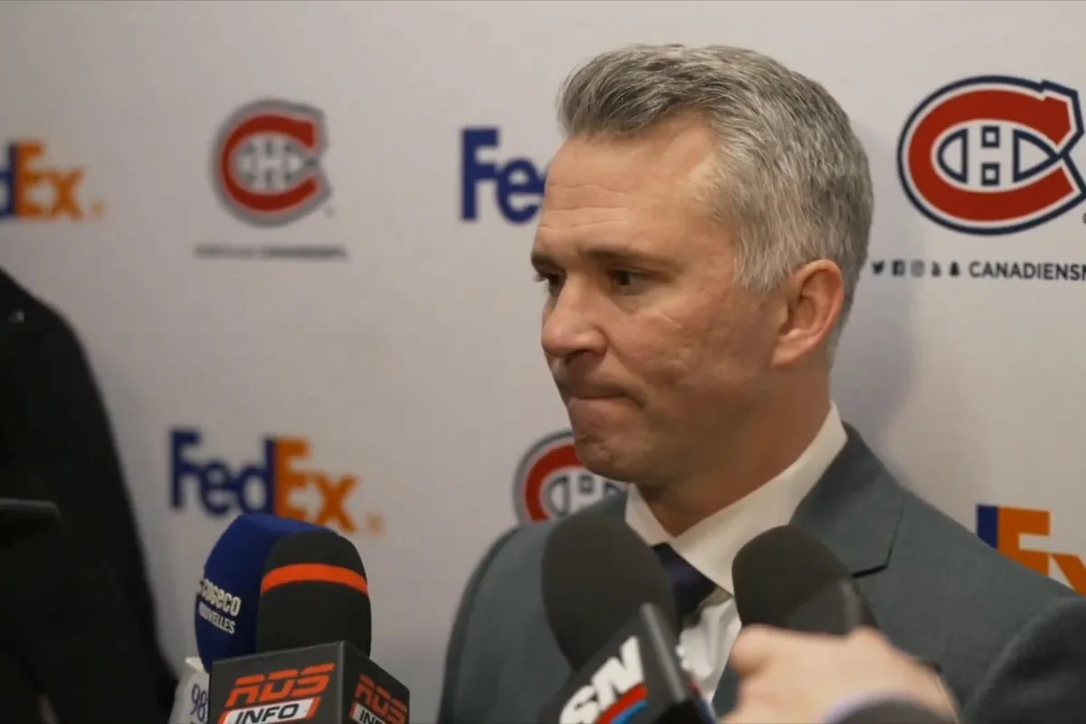 Martin St-Louis s'en pend encore &agrave; cinq de ses joueurs malgr&eacute; la victoire &agrave; Los Angeles