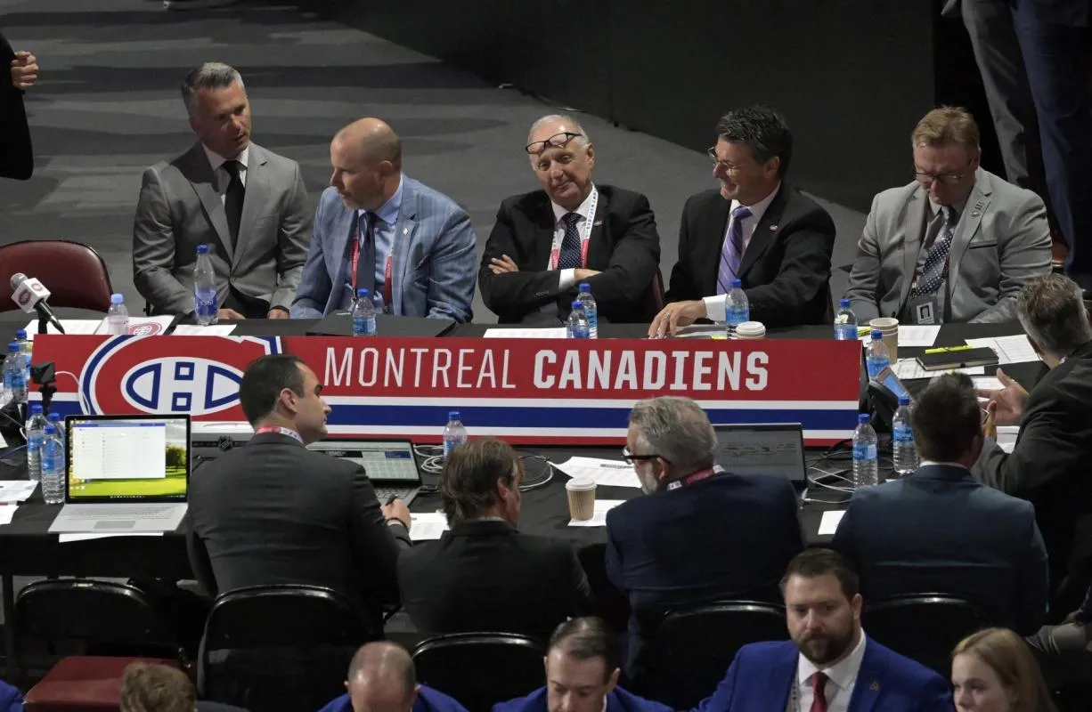 General view of the Montreal Canadiens table during the second round of the 2022 NHL Draft at the Bell Centre. Montreal Canadiens head coach Martin St-Louis and General Manager Kent Hughes on the left.