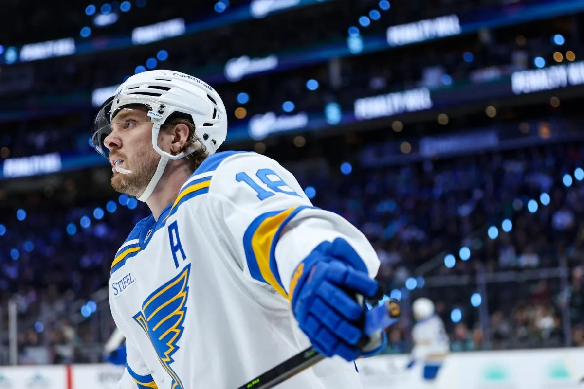 St. Louis Blues center Robert Thomas (18) looks on in first period against the Seattle Kraken at Climate Pledge Arena.