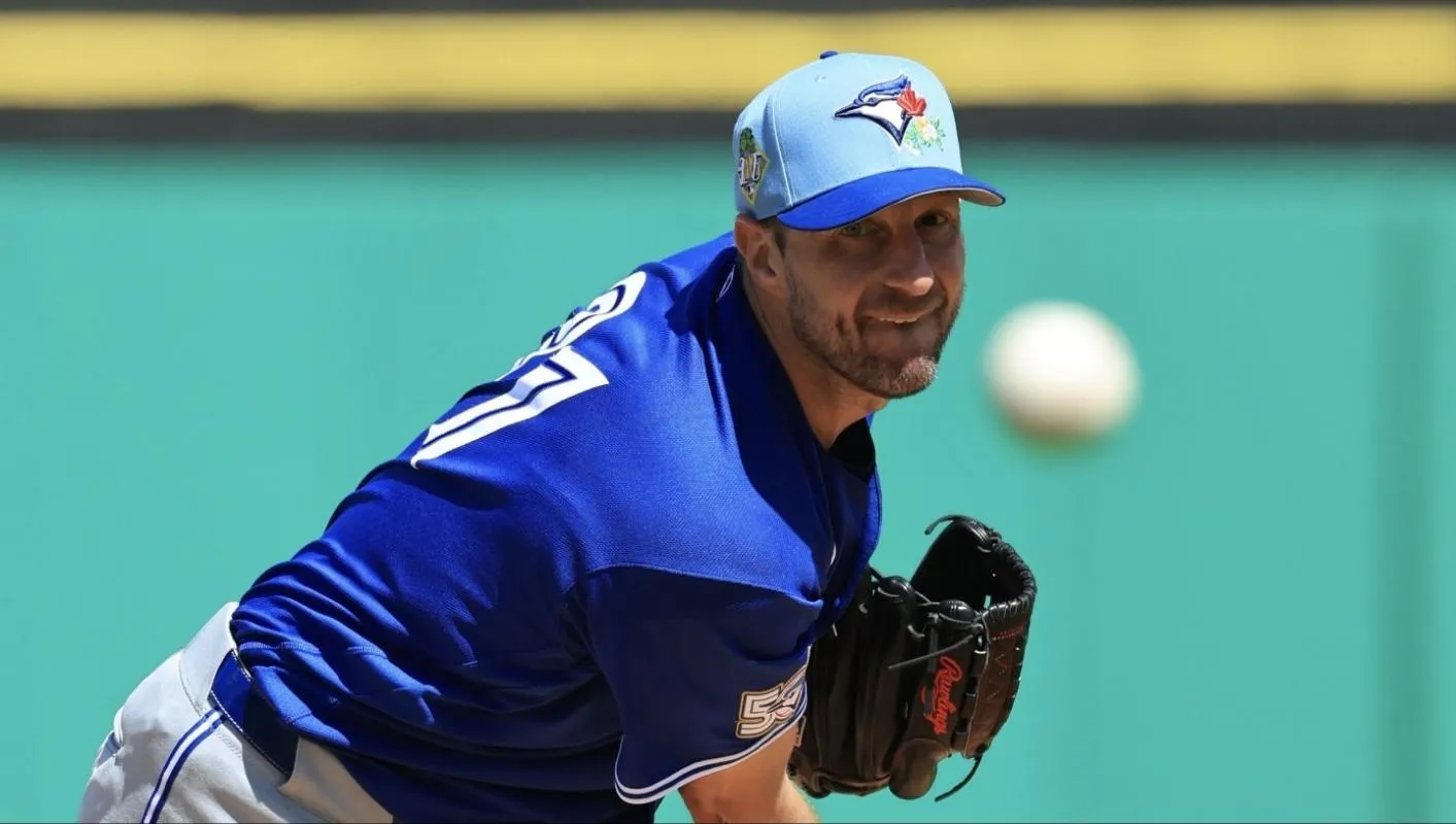 Toronto Blue Jays staring pitcher Max Scherzer (31) throws a pitch during the first inning against the Philadelphia Phillies at BayCare Ballpark.