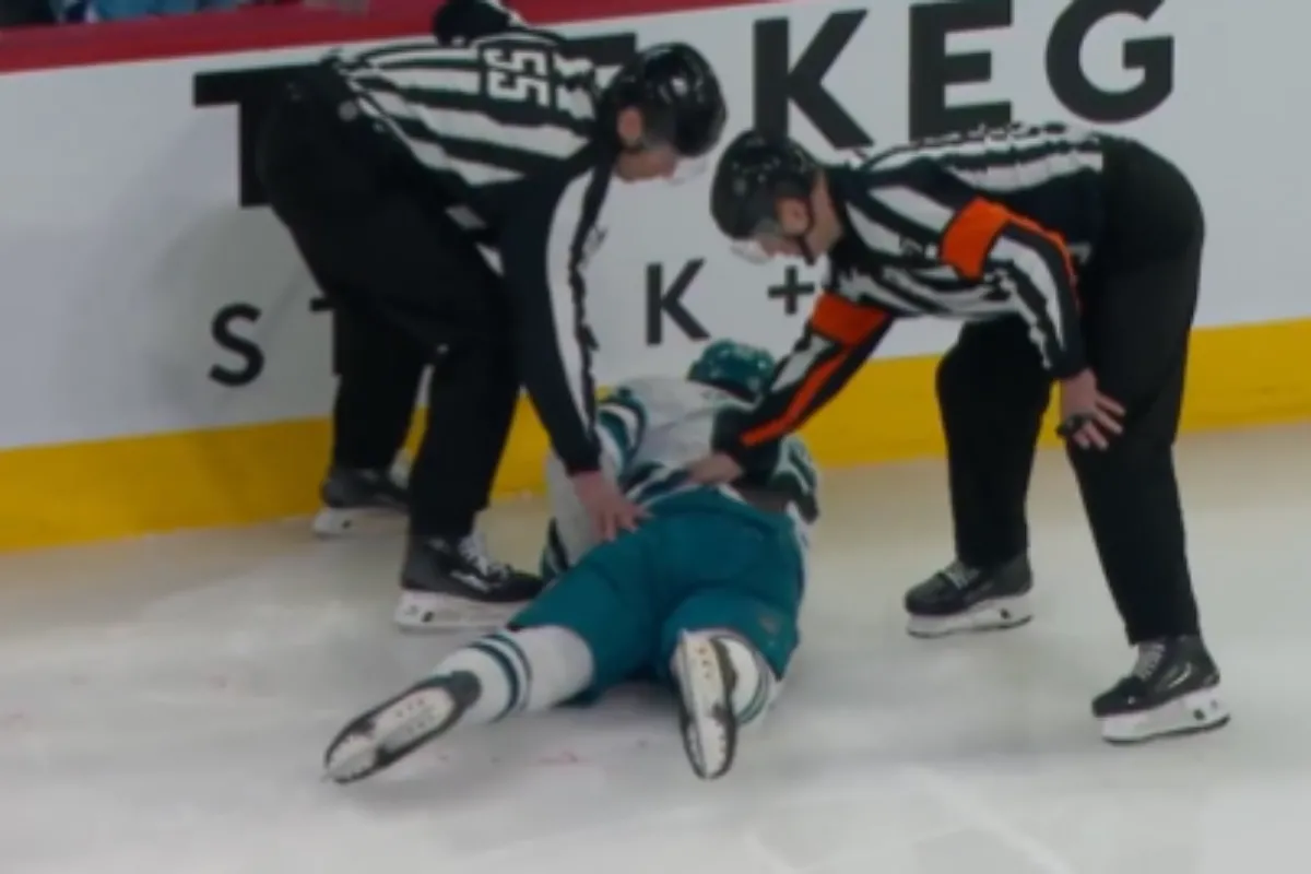 Lourde mise en &eacute;chec de Mike Matheson sur Igor Chernyshov