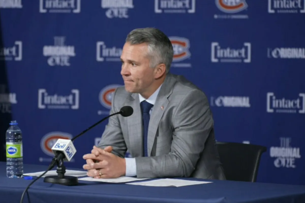 Martin St-Louis en avait long &agrave; dire sur la performance de son &eacute;quipe face aux Sharks
