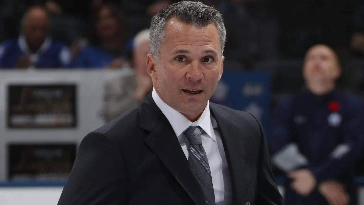 Pas d'entra&icirc;nement chez le Canadien : la d&eacute;cision controvers&eacute;e de Martin St-Louis
