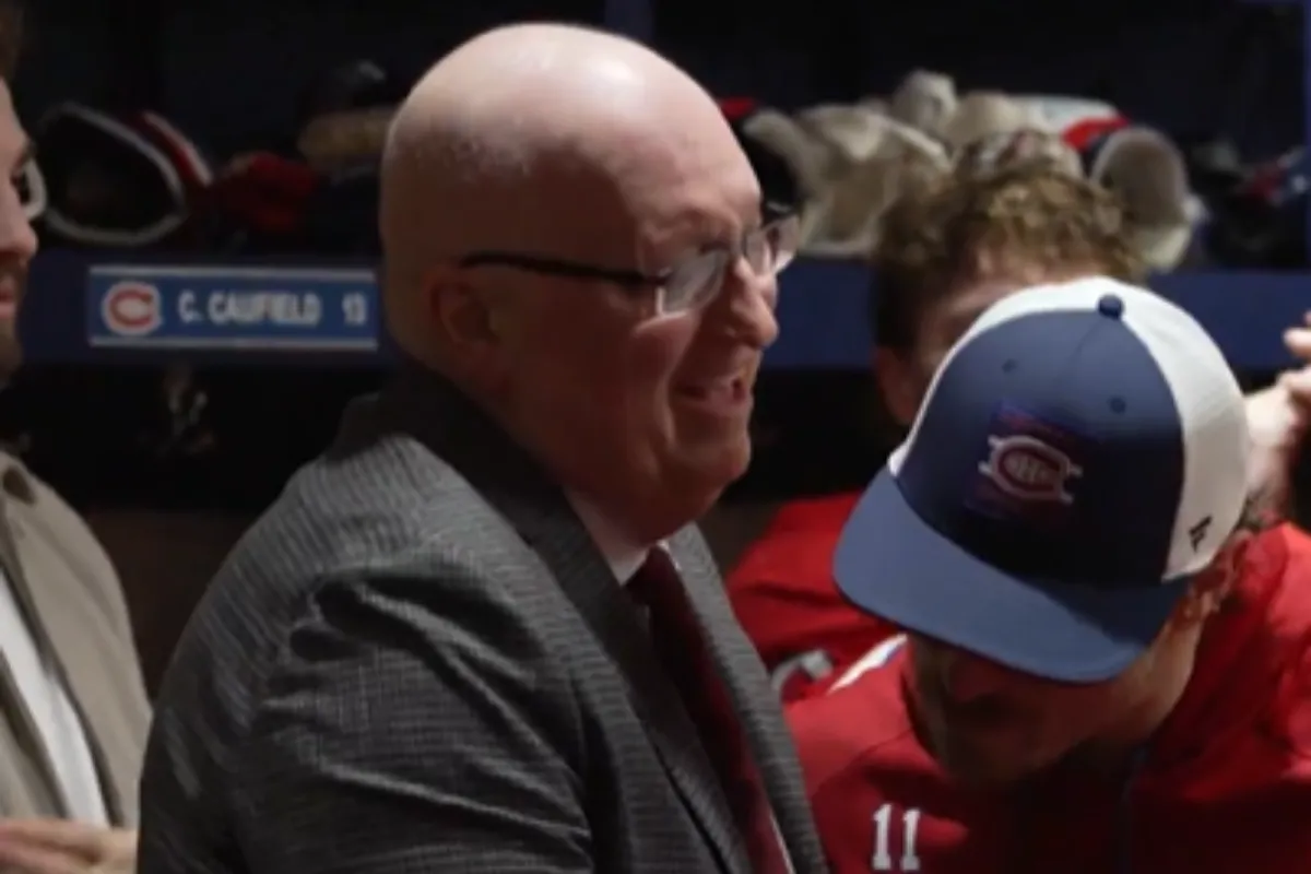 Sc&egrave;ne &eacute;motive dans le vestiaire et Martin St-Louis confirme le retour d'un membre important