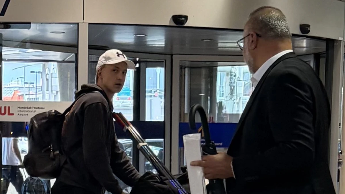 Alexander Zharovsky est arrivé à l'aéroport Montréal-Trudeau il y a quelques minutes (espoir du Canadien de Montréal).