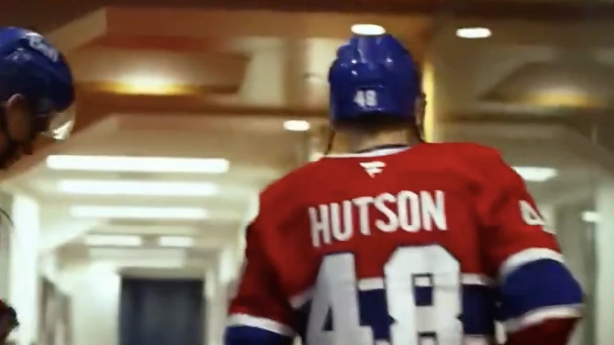 Lane Hutson pose un geste symbolique dans le tunnel en l'absence de Demidov