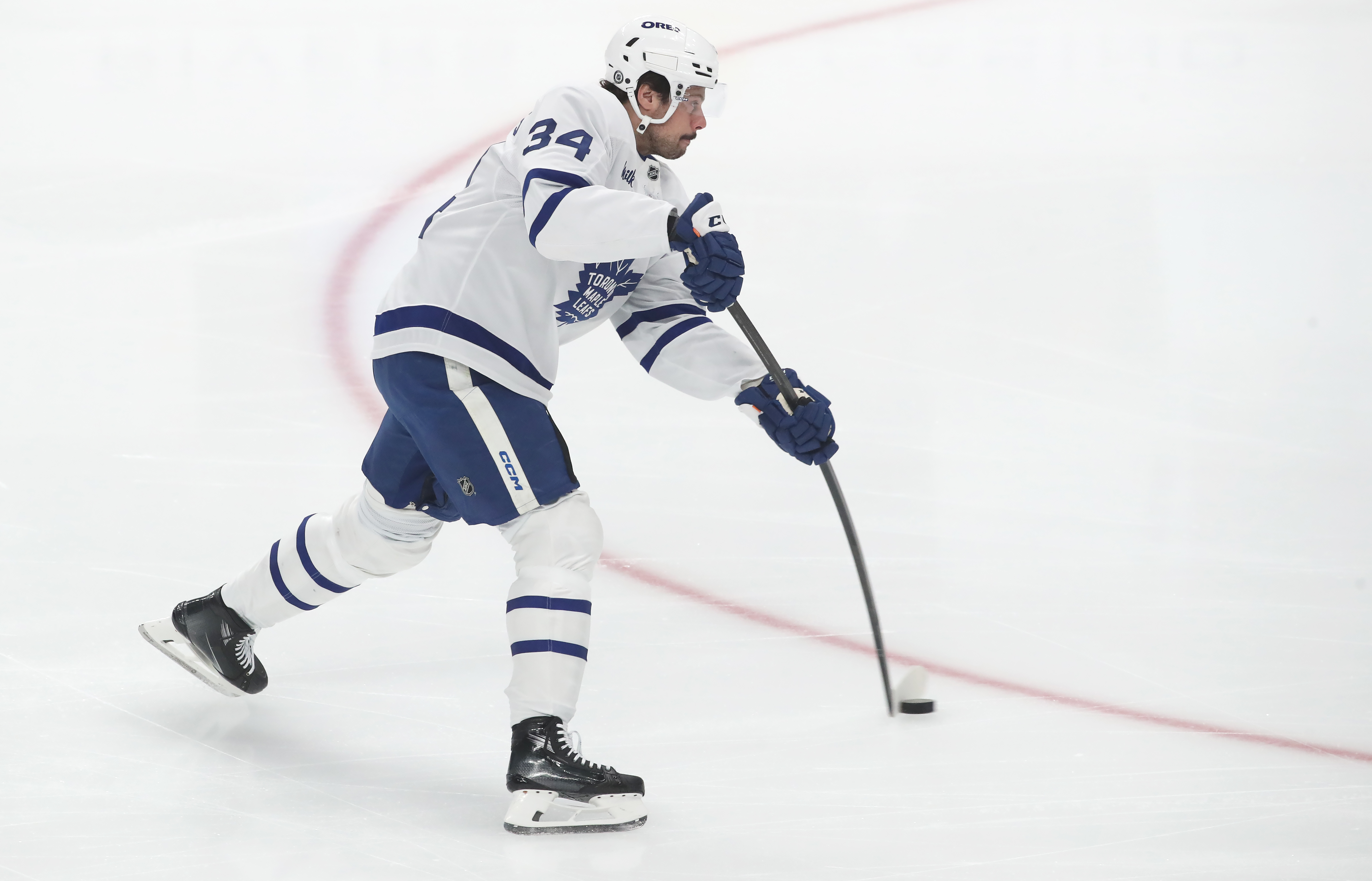 Auston Matthews Surpasses Hall of Famer in Goals During Historical ...
