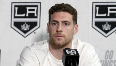 L'attaquant qu&eacute;b&eacute;cois re&ccedil;oit une promotion de la part de son entra&icirc;neur-chef, lui qui &eacute;voluera au sein du premier trio en compagnie d'Anze Kopitar et Adrian Kempe.