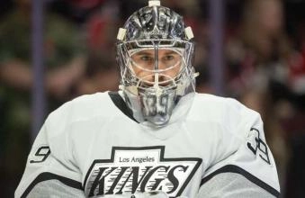Los Angeles Kings Goaltender Cam Talbot (#39)