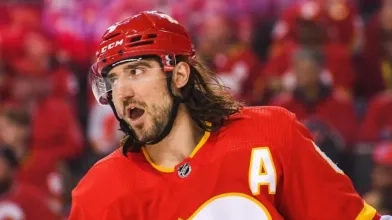Chris Tanev of the Calgary Flames.