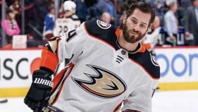 Adam Henrique vient d'&ecirc;tre &eacute;chang&eacute; aux Oilers d'Edmonton.