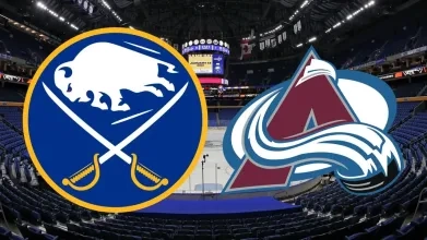 Bowen Byram est &eacute;chang&eacute; contre Casey Mittelstadt.