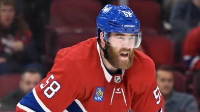 Plusieurs &eacute;quipes continuent d'appeler Kent Hughes concernant David Savard.