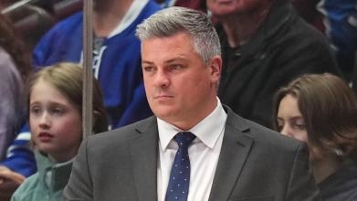 Maple Leafs head coach Sheldon Keefe