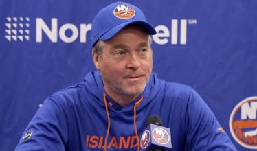 Patrick Roy lors d'une conf&eacute;rence de presse