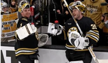 Jeremy Swayman and Linus Ullmark of the Boston Bruins