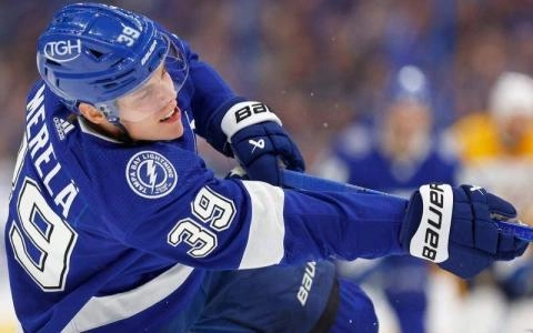 Tampa Bay Lightning forward Walterri Merel&auml;