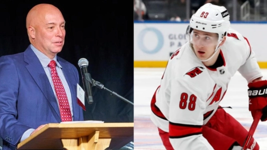 Kent Hughes et Martin Necas