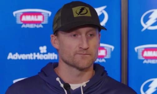 Former Tampa Bay Lightning captain Steven Stamkos speaking to the media during his last exit-interview with the team