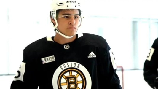 Cole Spicer practising with the Boston Bruins