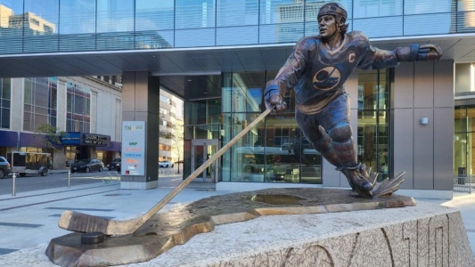 Dale Hawerchuk statue seen in Winnipeg, Manitoba