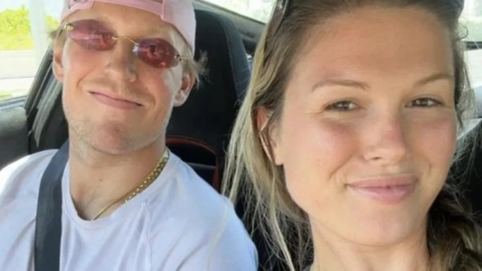 Patrik Laine with his fiancee Jordan Leigh