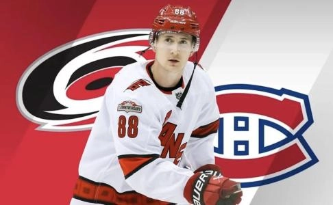 Martin Necas, Canadiens de Montr&eacute;al, Hurricanes de la Caroline