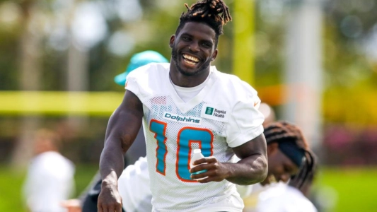 Miami Dolphins Tyreek Hill smiling