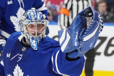 Toronto Maple Leafs goaltender Anthony Stolarz
