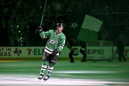 Apr 28, 2025; Dallas, Texas, USA; Dallas Stars right wing Mikko Rantanen (96) waves to the fans after the Stars win over the Colorado Avalanche in game five of the first round of the 2025 Stanley Cup Playoffs at American Airlines Center. Mandatory Credit: Jerome Miron-Imagn Images