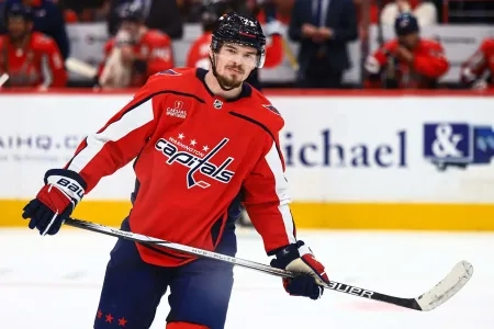 Alex Alexeyev with the Washington Capitals.