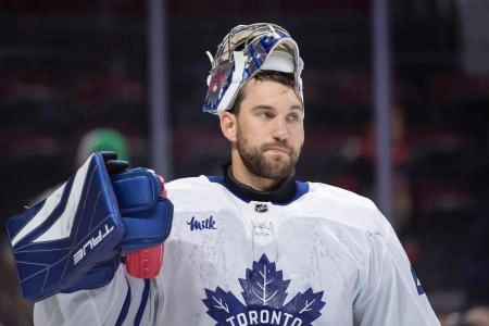 Toronto Maple Leafs goalie Anthony Stolarz