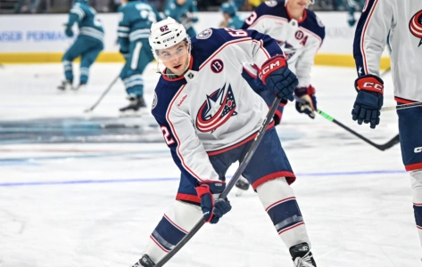 Kevin Lebanc warms up against the Sharks