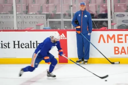 Oilers coach Knoblauch