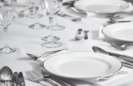 Un restaurant de Montr&eacute;al dans l'eau chaude