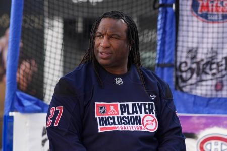 26 juin 2025 ; Los Angeles, Californie, &Eacute;tats-Unis ; Georges Laraque lors de la table ronde NHL STREET et NHL Player Inclusion Coalition &agrave; LA Live.