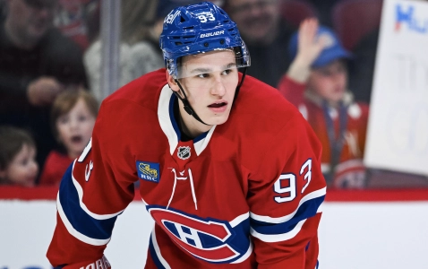 4 novembre 2025 ; Montr&eacute;al, Qu&eacute;bec, CAN ; L'ailier droit des Canadiens de Montr&eacute;al, Ivan Demidov (93), observe pendant l'&eacute;chauffement avant le match contre les Flyers de Philadelphie au Centre Bell.