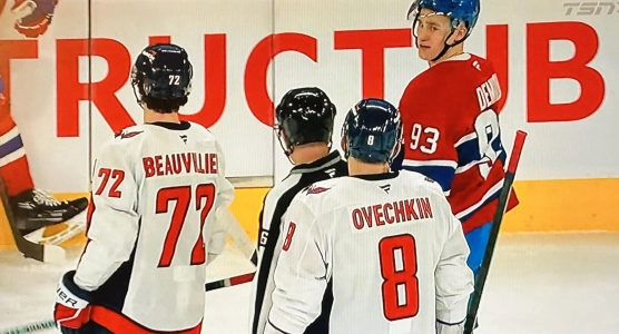 Une scène impliquant Ivan Demidov et Alex Ovechkin attire toute l'attention en première période