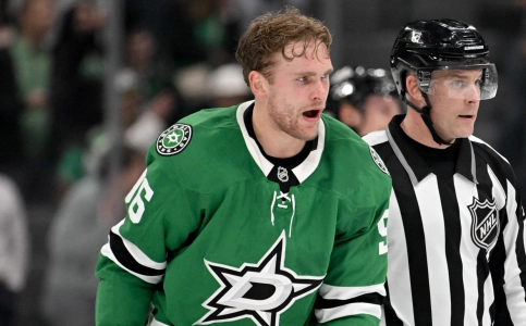 Stars forward Mikko Rantanen