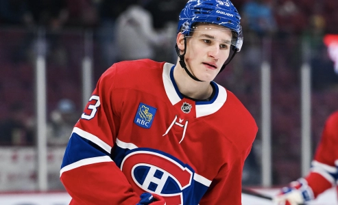 13 novembre 2025 ; Montr&eacute;al, Qu&eacute;bec, CAN ; L'ailier droit des Canadiens de Montr&eacute;al, Ivan Demidov (93), observe pendant l'&eacute;chauffement avant le match contre les Stars de Dallas au Centre Bell.