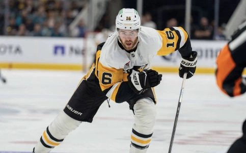 Penguins forward Justin Brazeau