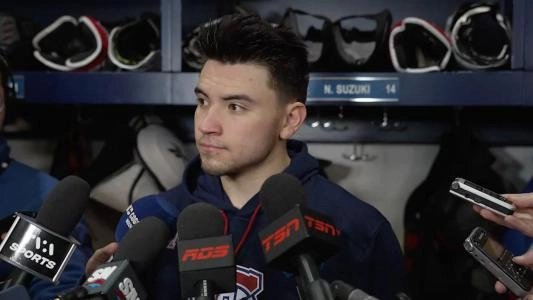 Nick Suzuki s'en prend aux gardiens du Canadien apr&egrave;s la d&eacute;faite et c'est &agrave; peine subtil