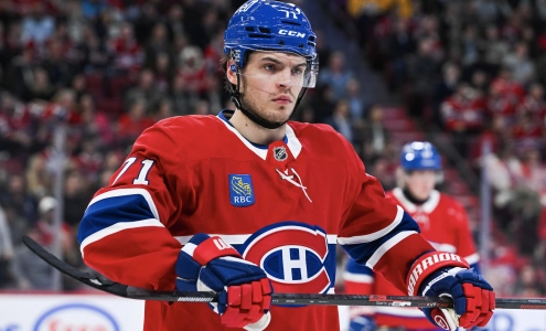 16 octobre 2025 ; Montr&eacute;al, Qu&eacute;bec, CAN ; Le centre des Canadiens de Montr&eacute;al Jake Evans (71) se pr&eacute;pare pour une mise au jeu contre les Predators de Nashville pendant la premi&egrave;re p&eacute;riode au Centre Bell.