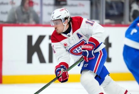 29 novembre 2025 ; Denver, Colorado, &Eacute;tats-Unis ; Brendan Gallagher (11), ailier droit des Canadiens de Montr&eacute;al, lors de la troisi&egrave;me p&eacute;riode du match contre l'Avalanche du Colorado au Ball Arena.