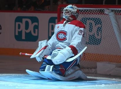 11 d&eacute;cembre 2025 ; Pittsburgh, Pennsylvanie, &Eacute;tats-Unis ; le gardien de but des Canadiens de Montr&eacute;al, Jacob Fowler, avant ses d&eacute;buts contre les Penguins de Pittsburgh au PPG Paints Arena.