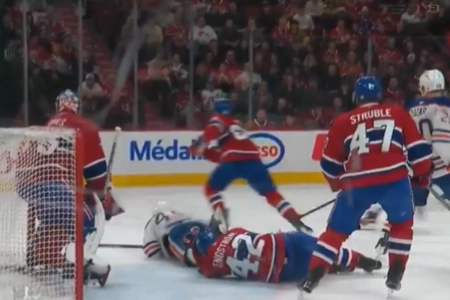 Une sc&egrave;ne catastrophique pass&eacute;e inaper&ccedil;ue a &eacute;t&eacute; &eacute;vit&eacute;e de peu lors du dernier match du Canadien