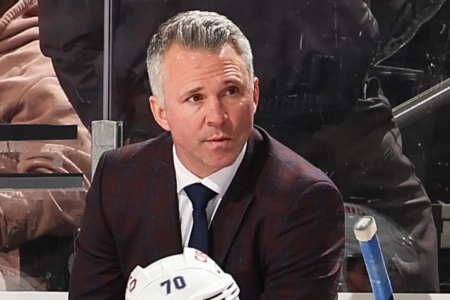 Sc&egrave;ne ill&eacute;gale au Centre Bell et Martin St-Louis doit intervenir